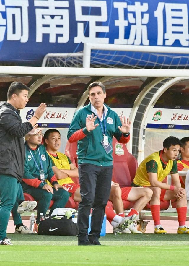 包含长春亚泰客场失利，球队积极调整备战下一场比赛的词条