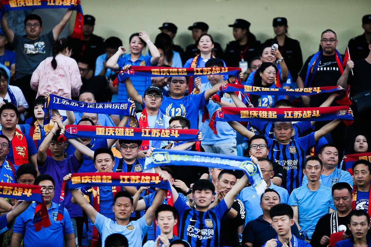关于大连人客场不敌上海上港，遭遇两轮不胜的信息
