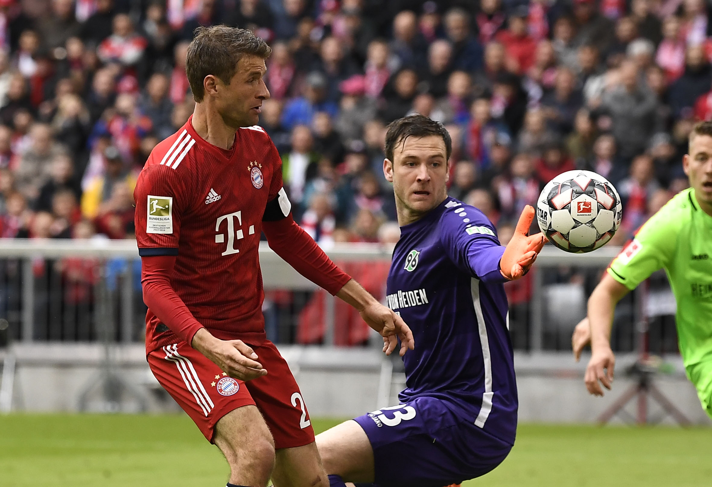 谢震业赛点兑现,波尔图淘汰费内巴切晋级四强,主帅激动落泪 谢震业赛点兑现,波尔图淘汰费内巴切晋级四强,主帅激动落泪