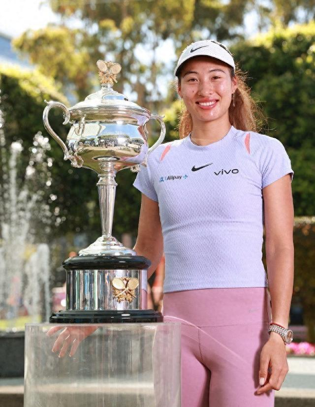 关于郑钦文手感滚烫，带领广东男篮小胜那不勒斯，赛后一句话霸气侧漏的信息